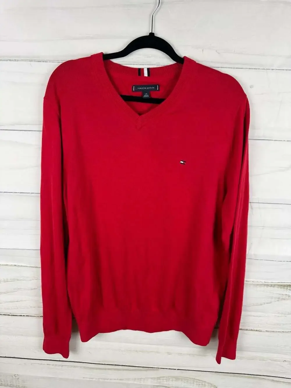 Tommy Hilfiger Men's Red V-Neck Sweater Size Large